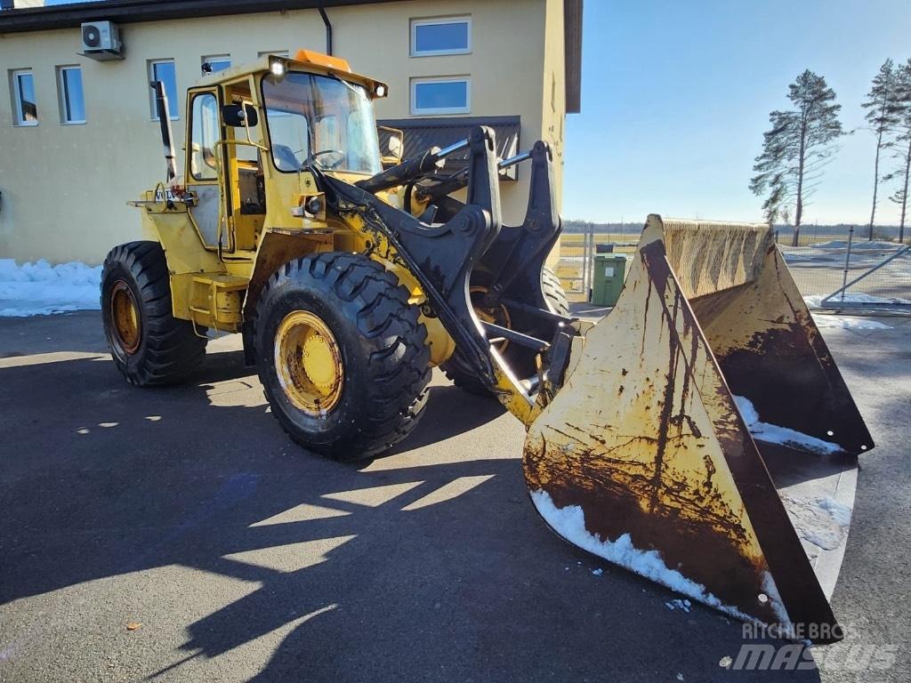 Volvo BM LM846 Chargeuse sur pneus