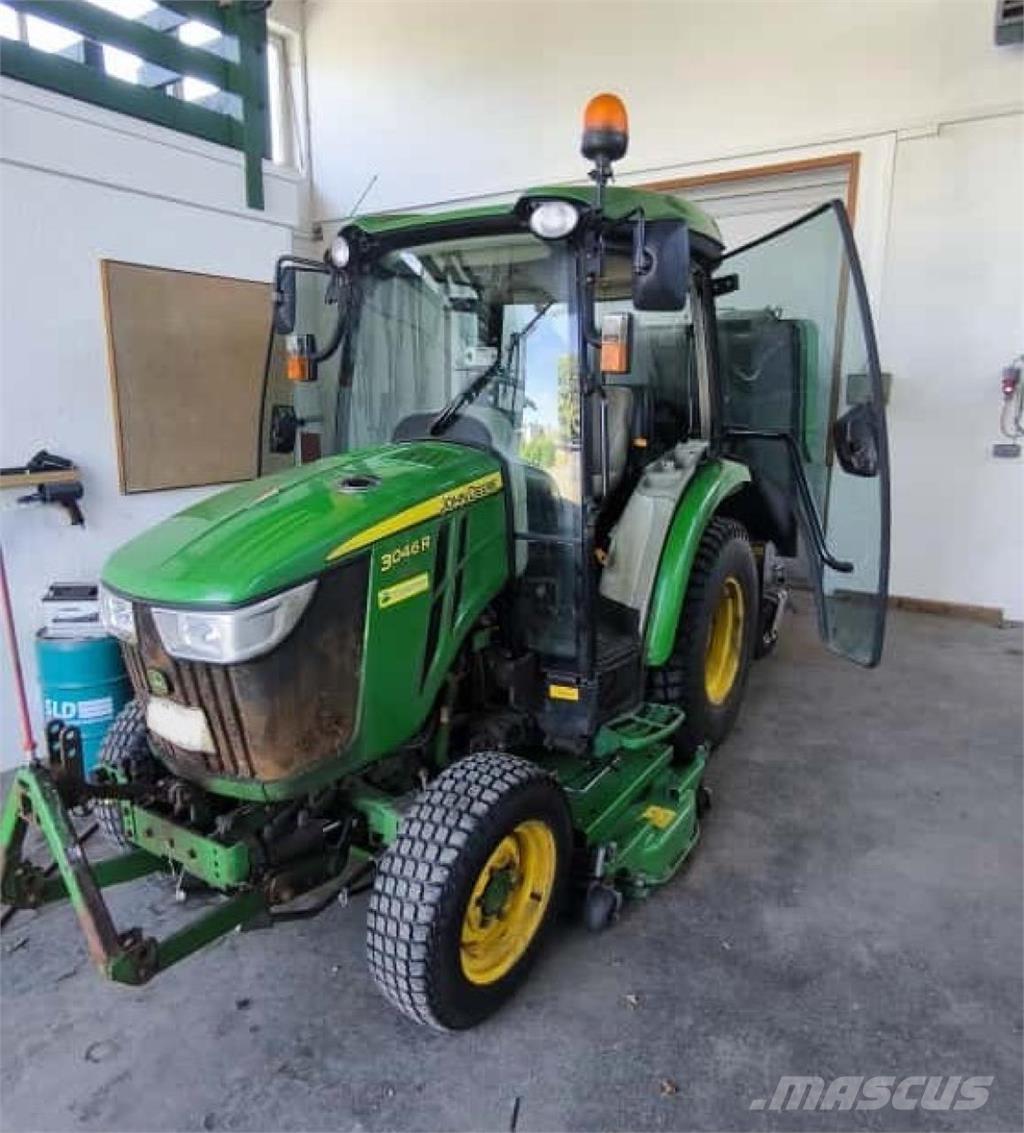 John Deere 3046R Micro tracteur