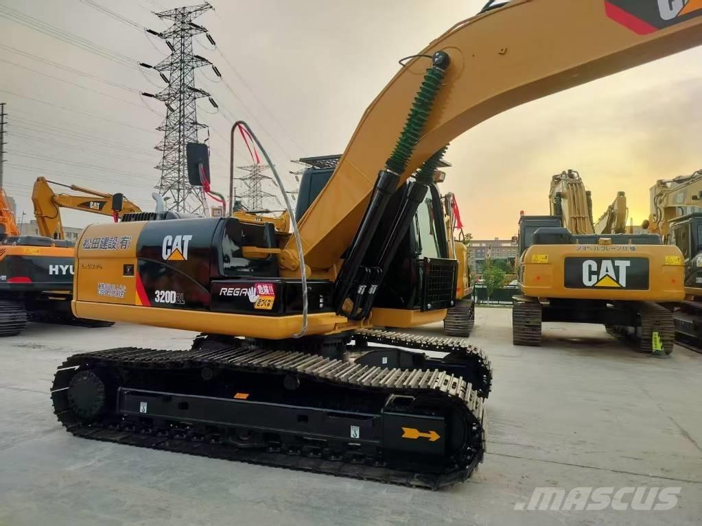 CAT 320 D2L Pelle sur chenilles