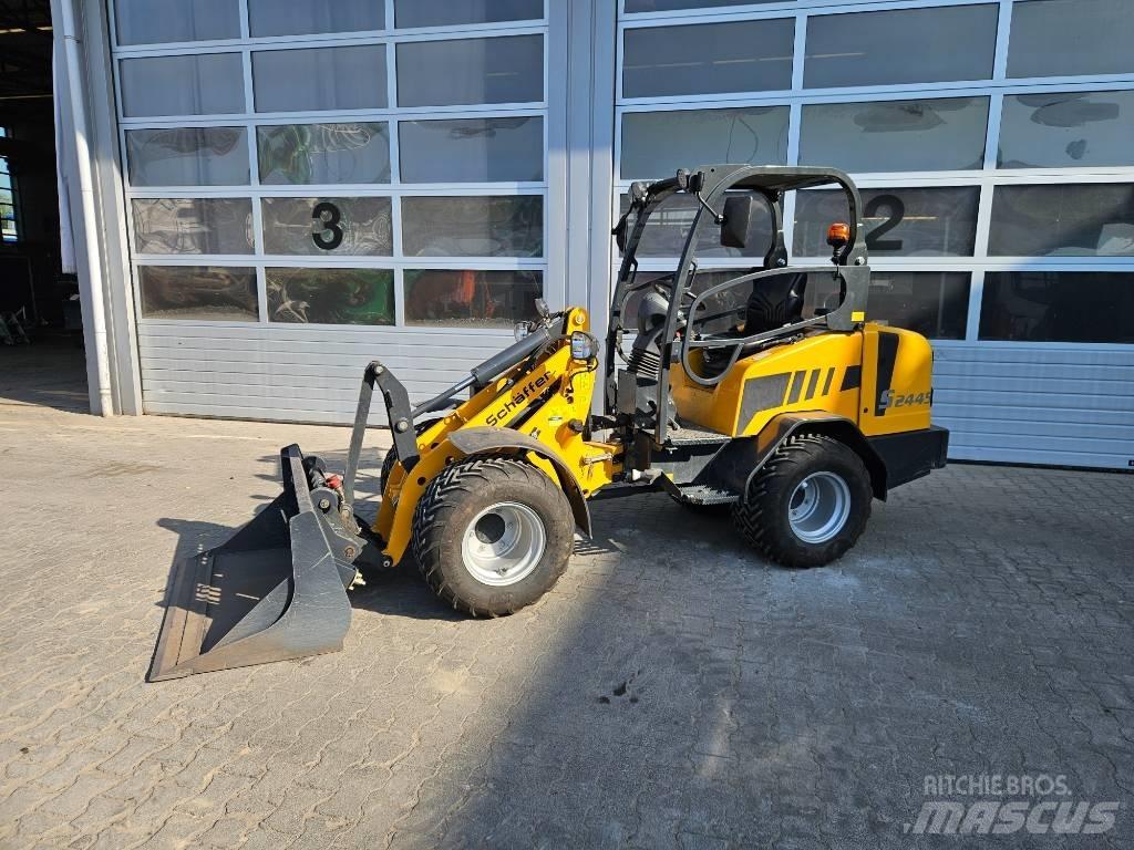 Schäffer 2445S Mini chargeuse