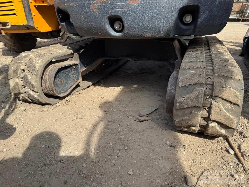 Kubota U 27-4 Mini pelle < 7t