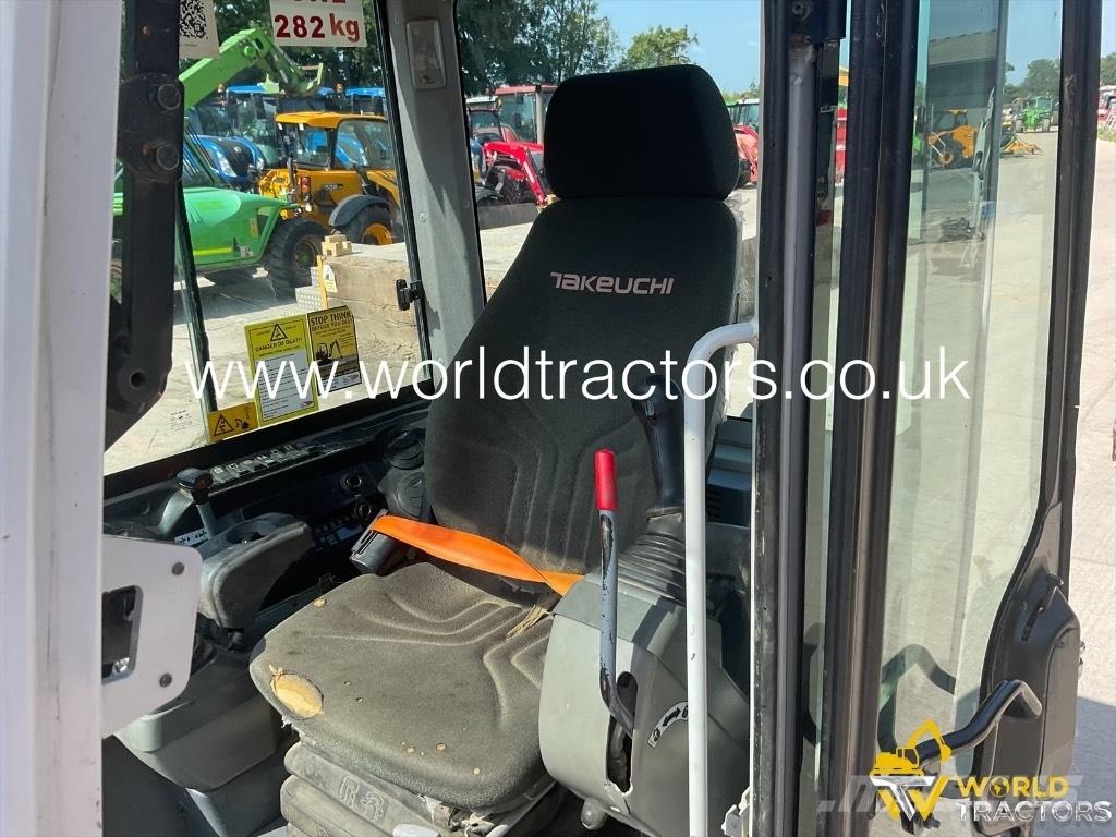 Takeuchi TB 230 Mini pelle < 7t