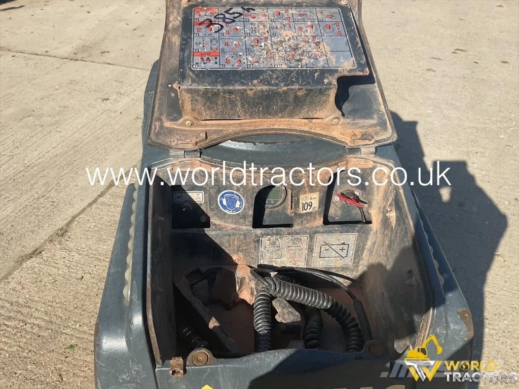 Bomag BMP 8500 Plaque vibrante