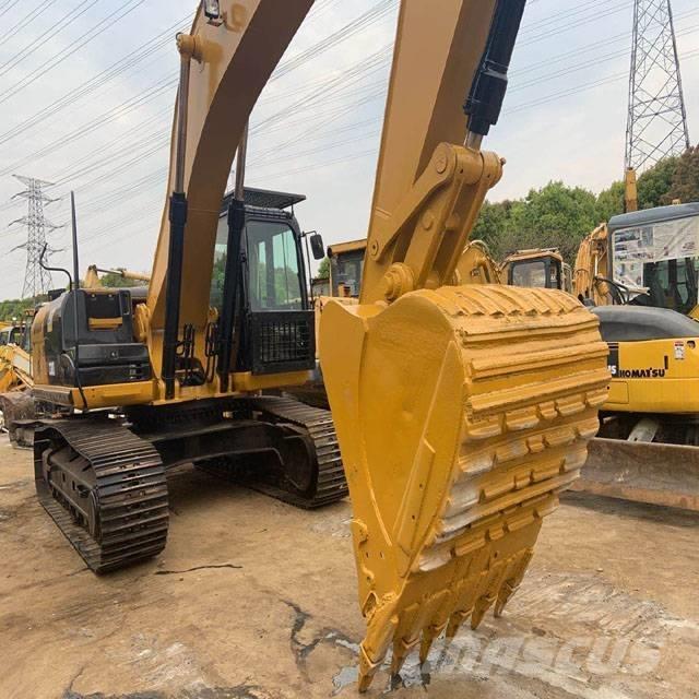 CAT 330 D L Pelle sur chenilles
