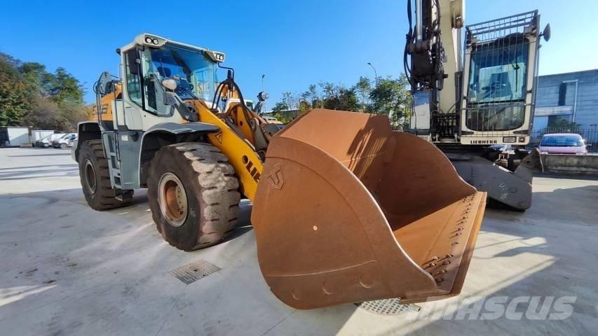 Liebherr L 556 Chargeuse sur pneus