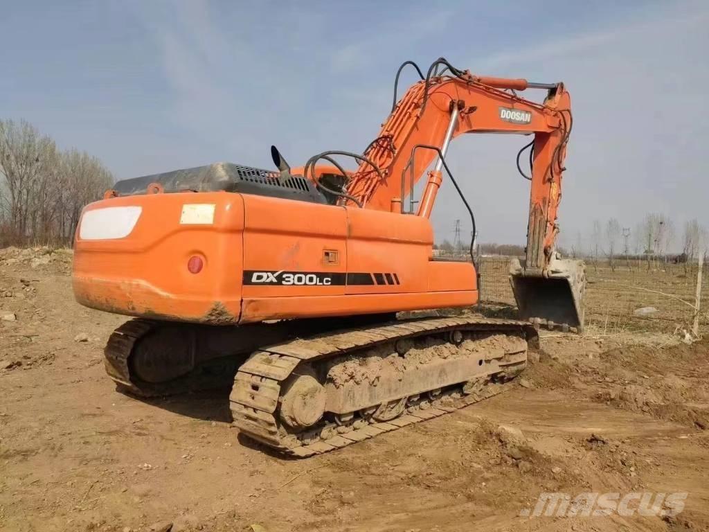 Doosan DX300LC Pelle sur chenilles