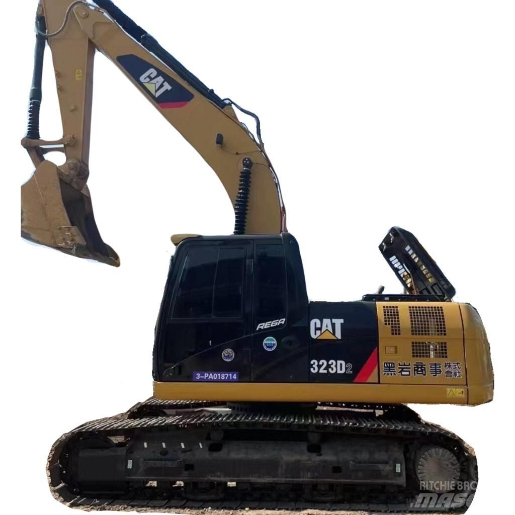 CAT 323 D Pelle sur chenilles