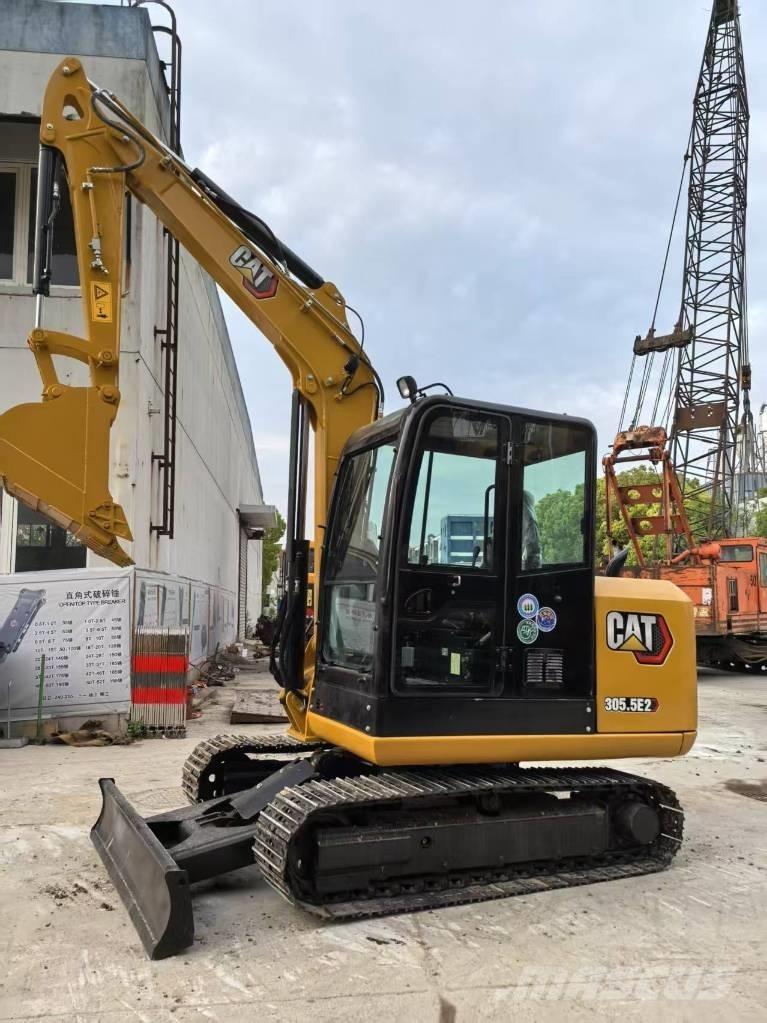 CAT 305.5 E2 Mini pelle < 7t