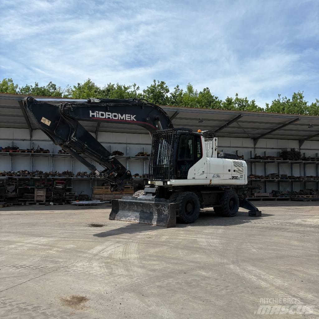 Hidromek HMK 200 W Pelle sur pneus