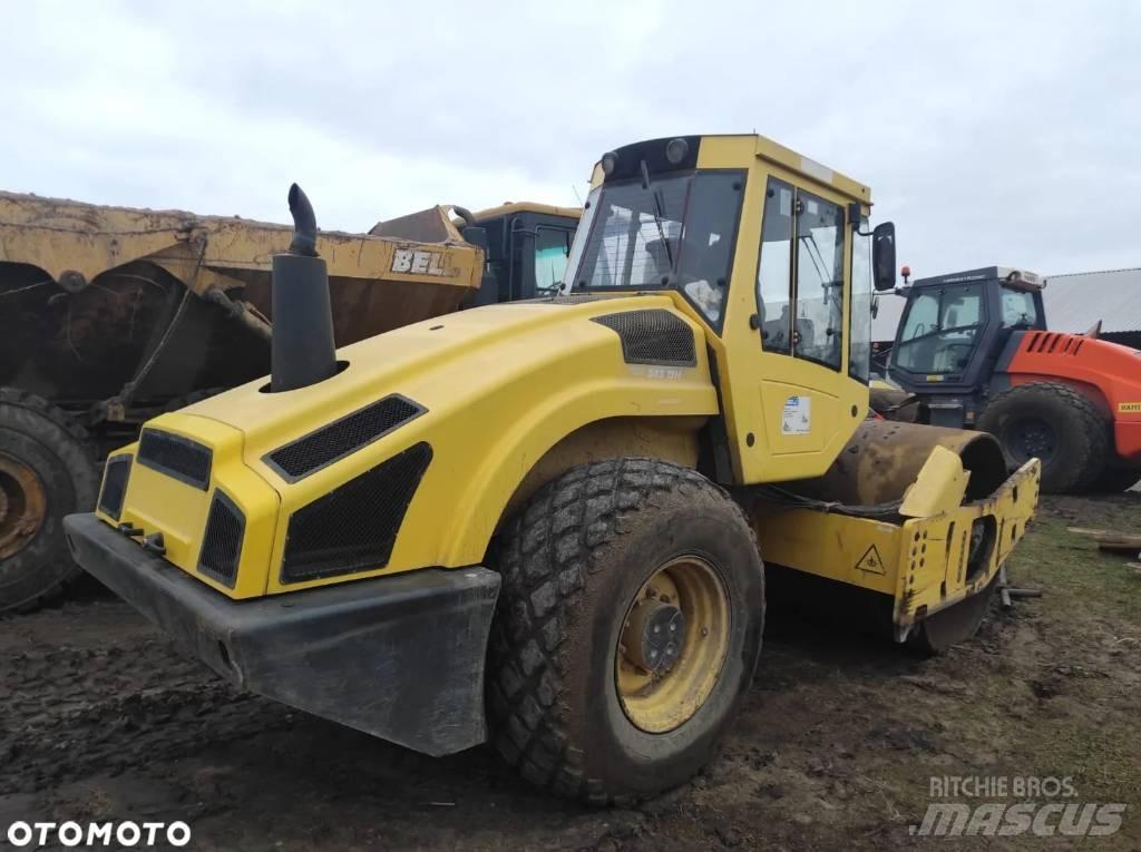 Bomag BW 213 D H-4 Rouleaux monocylindre