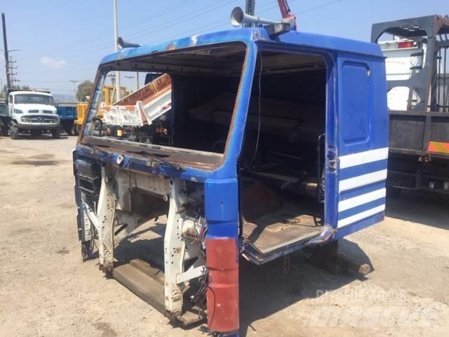 Scania 142 M Cabines