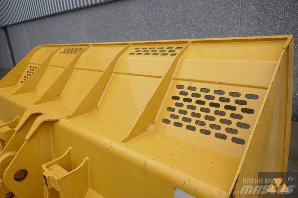 CAT 930 Bucket Godet