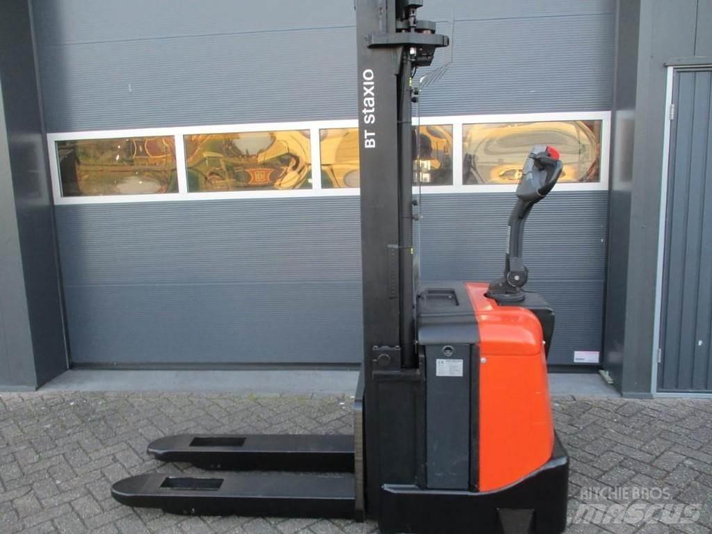 BT SPE 160 Gerbeur accompagnant