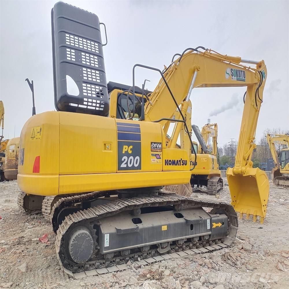 Komatsu PC 200 Pelle sur chenilles