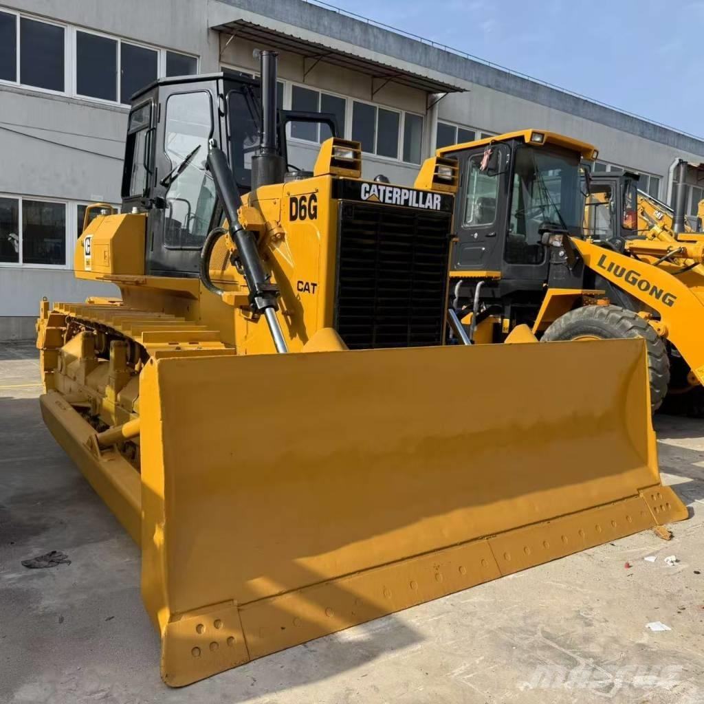 CAT D6G Bouteurs sur chenilles