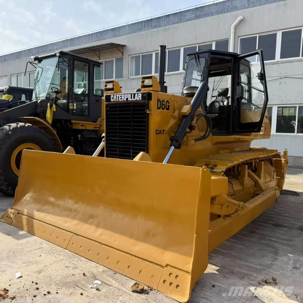 CAT D6G Bouteurs sur chenilles