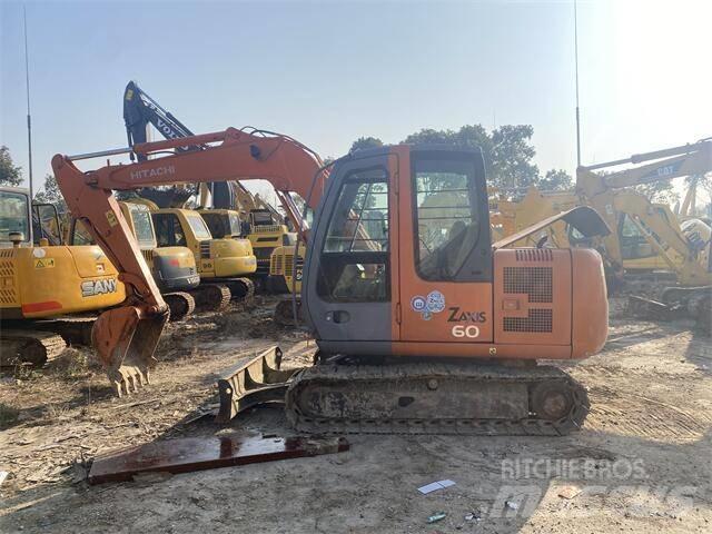 Hitachi ZX 60 Pelle sur chenilles