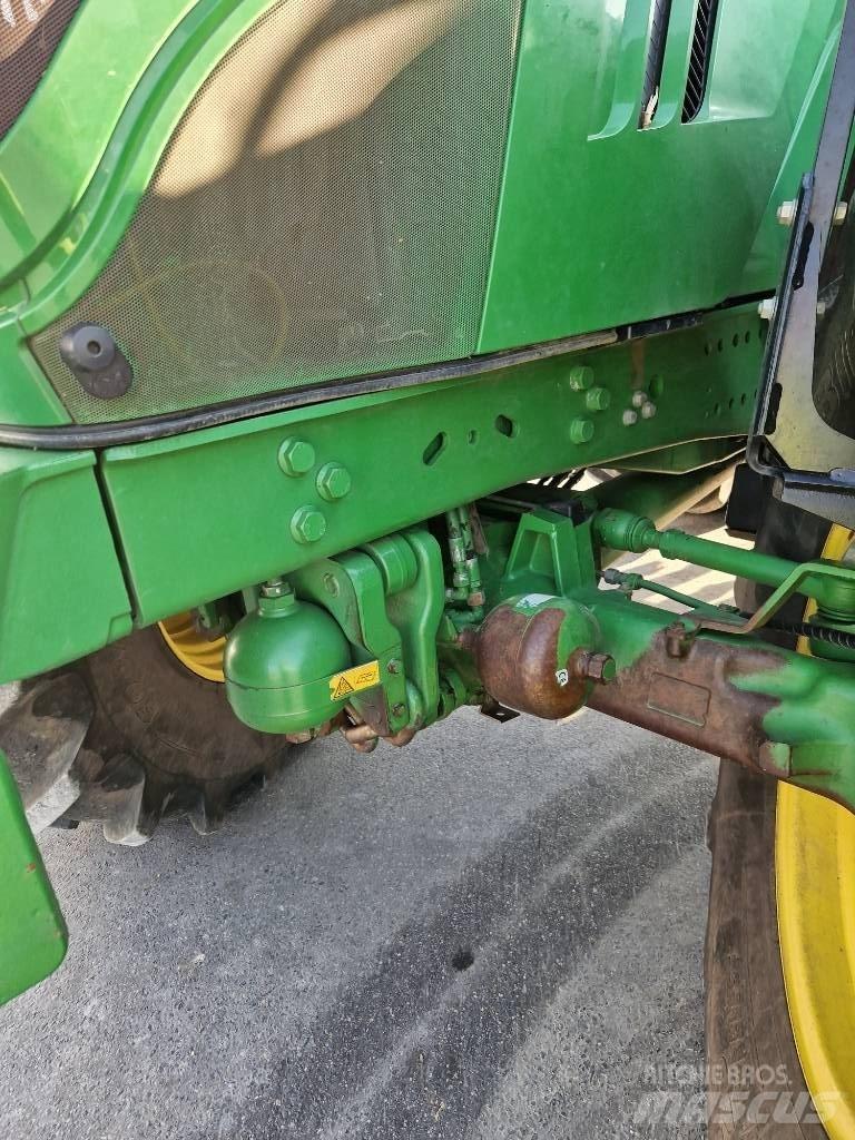 John Deere 6215 R Tracteur