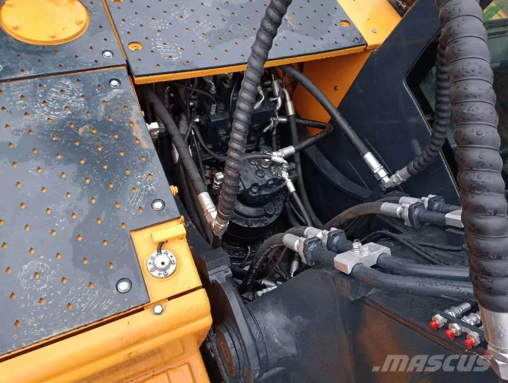 Hyundai 220LC-9S Pelle sur chenilles
