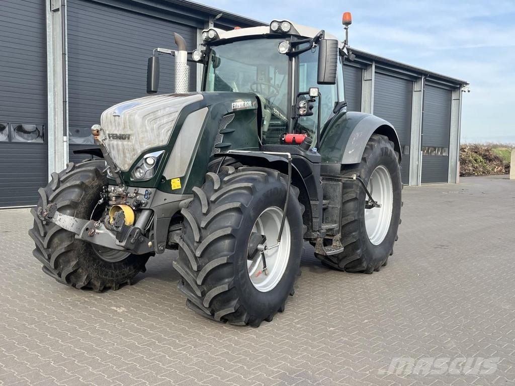 Fendt 828 VARIO Tracteur