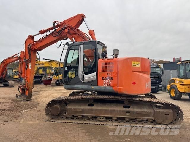 Hitachi ZX 225 US LC Pelle sur chenilles