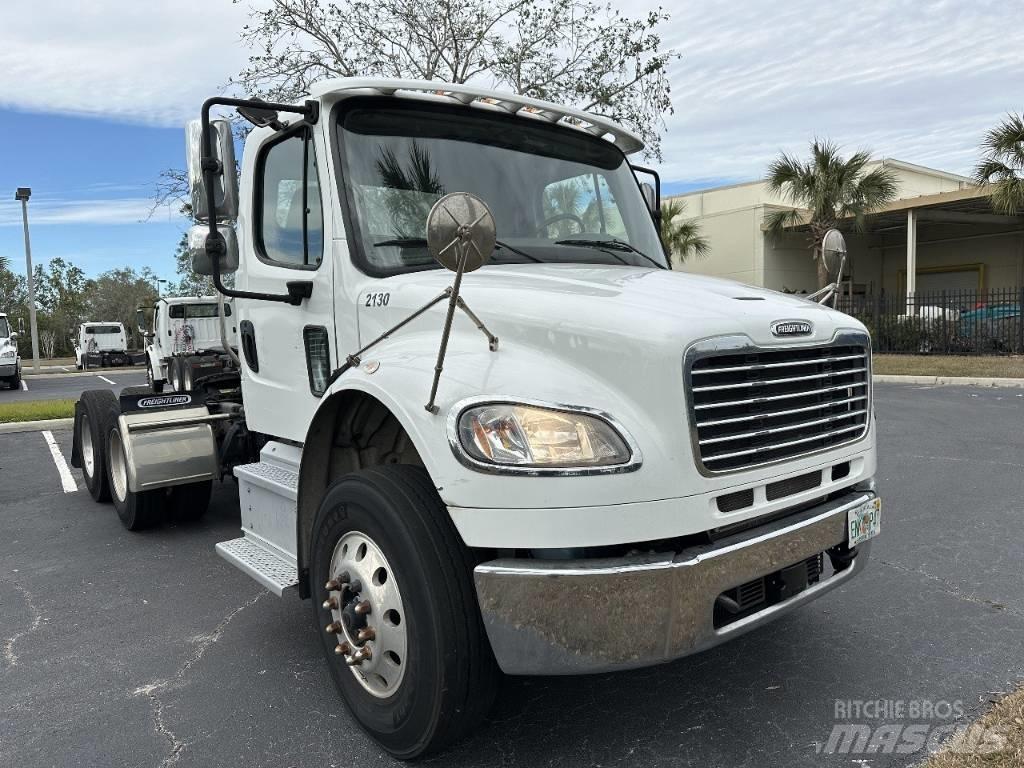 Freightliner M2 Tracteur routier