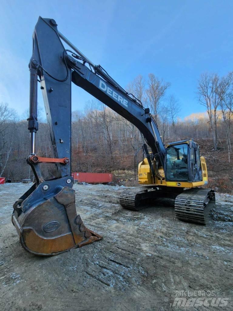 DEERE 245G LC Pelle sur chenilles