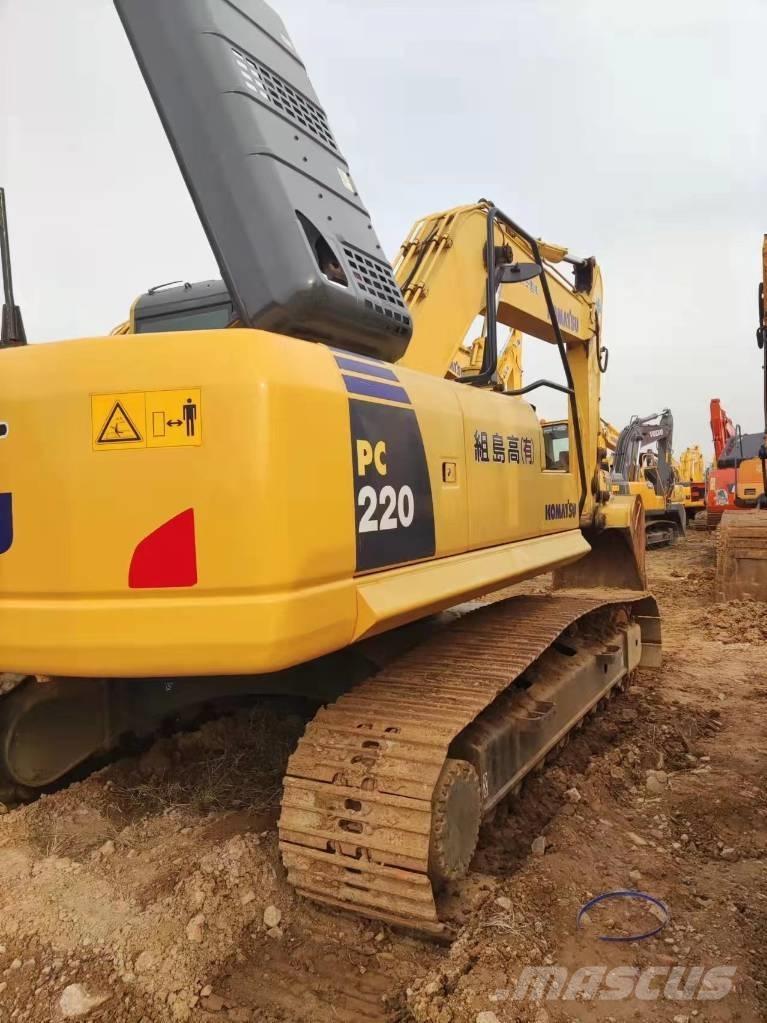 Komatsu PC220 Pelle sur chenilles