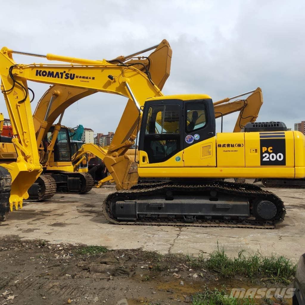 Komatsu PC200-7 Pelle sur chenilles