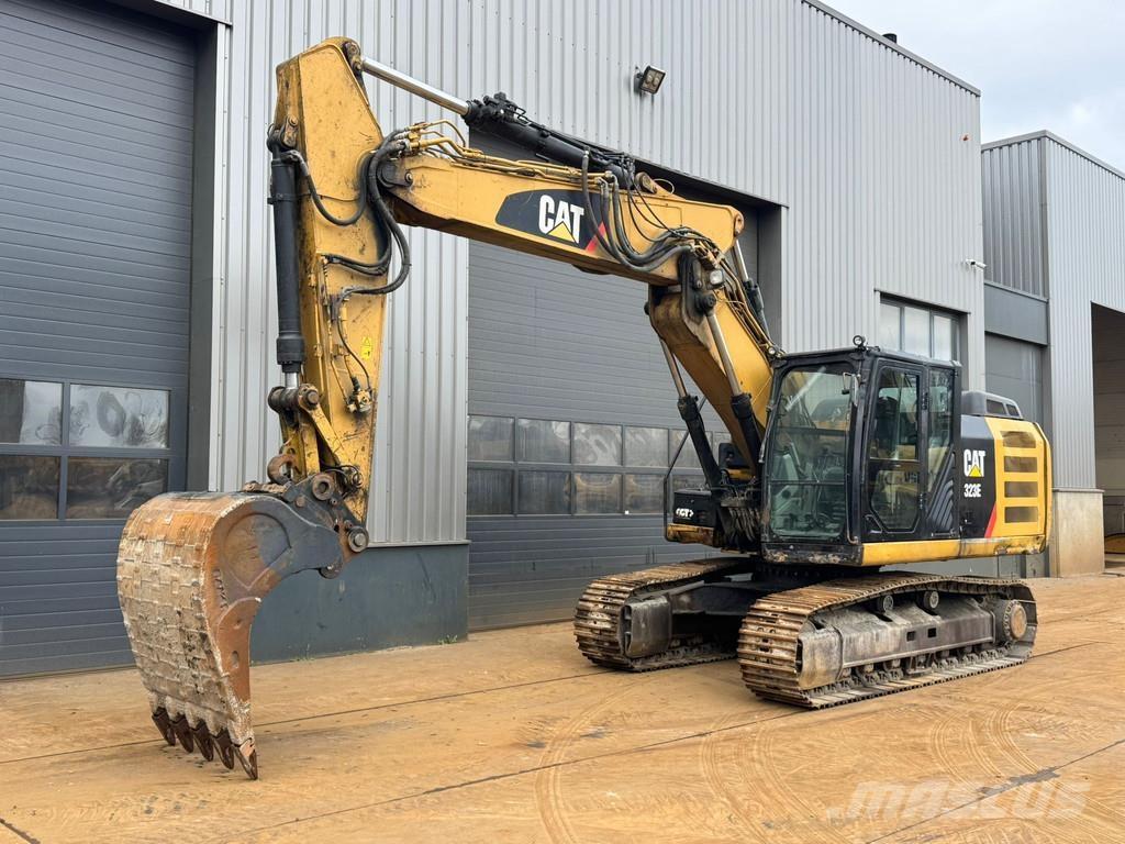 CAT 323E Pelle sur chenilles