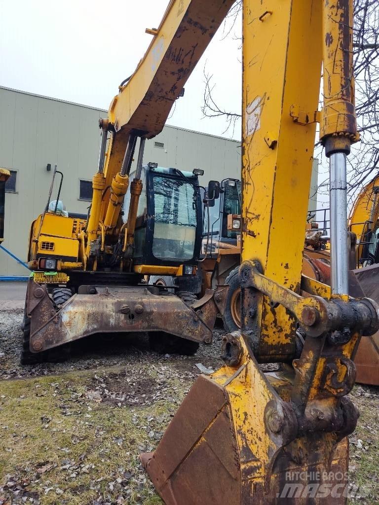 JCB JS 175 W Pelle sur pneus