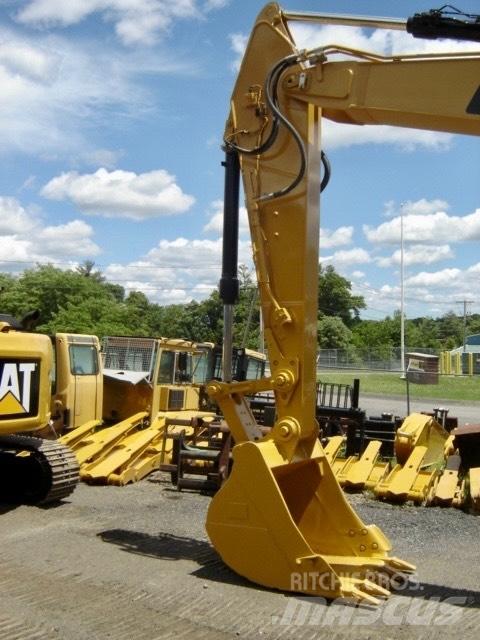 CAT 320 Pelle sur chenilles