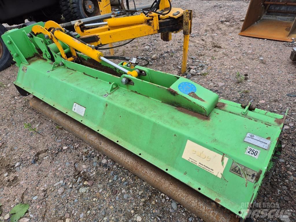 Kabe 250 Broyeur / Gyrobroyeur / Epareuse