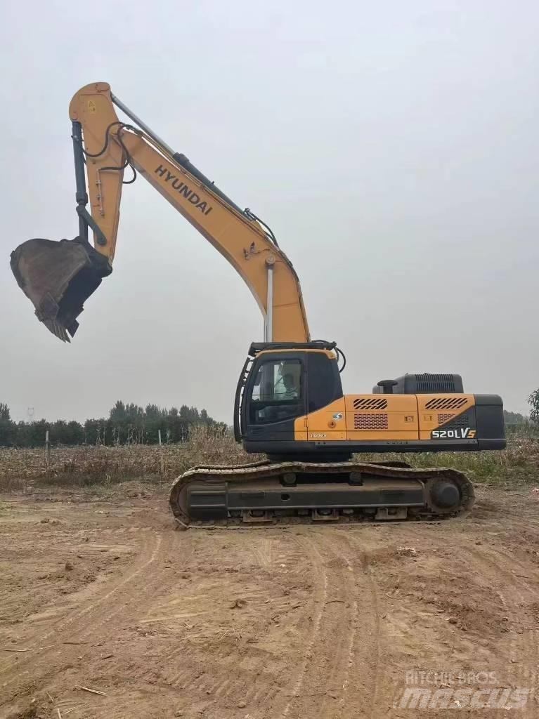 Hyundai Robex 520 VS Pelle sur chenilles