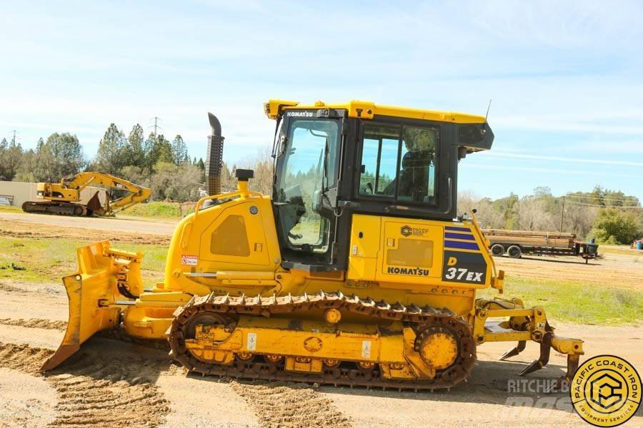 Komatsu D 37 EX Bouteurs sur chenilles