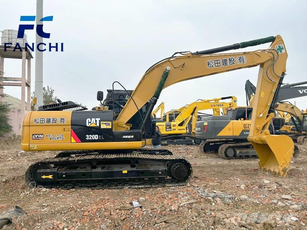 CAT 320d2 Pelle sur chenilles