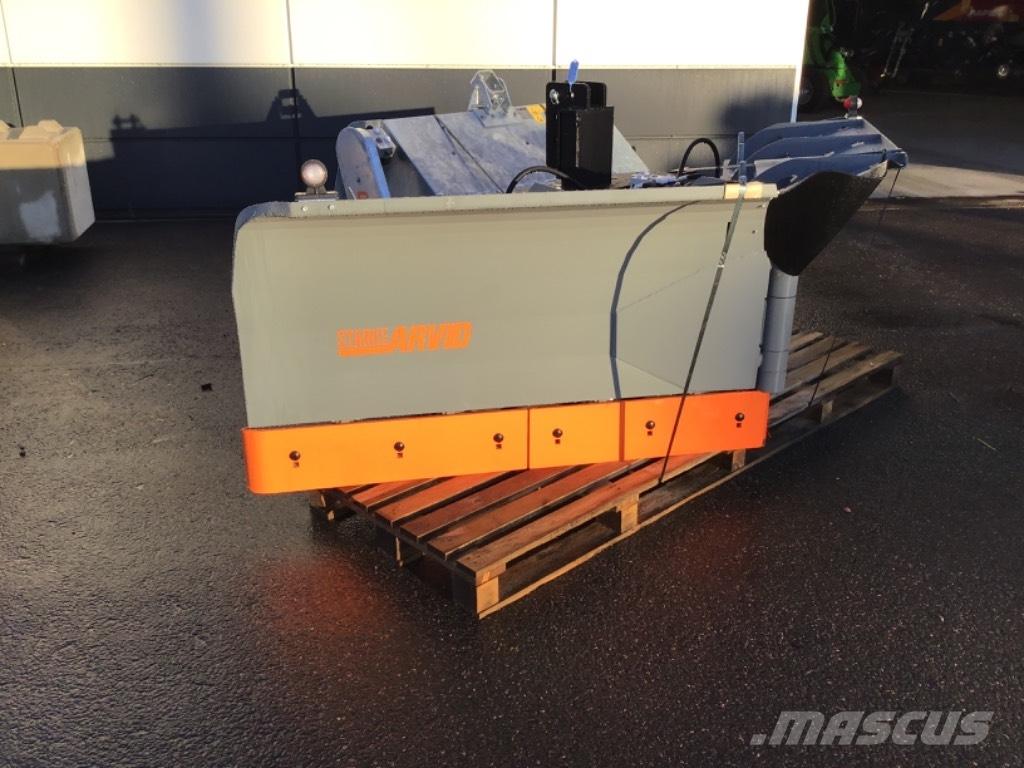 Fjärås 325 VIK PLOG Chasse neige