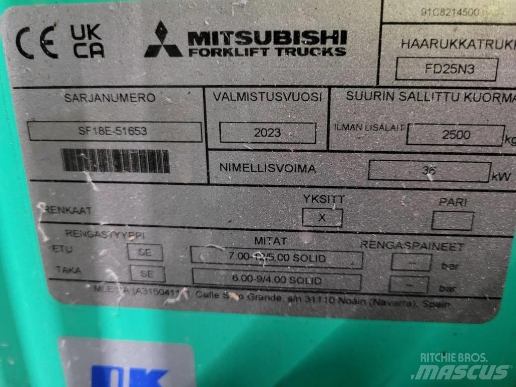 Mitsubishi FD25N3 Chariots diesel