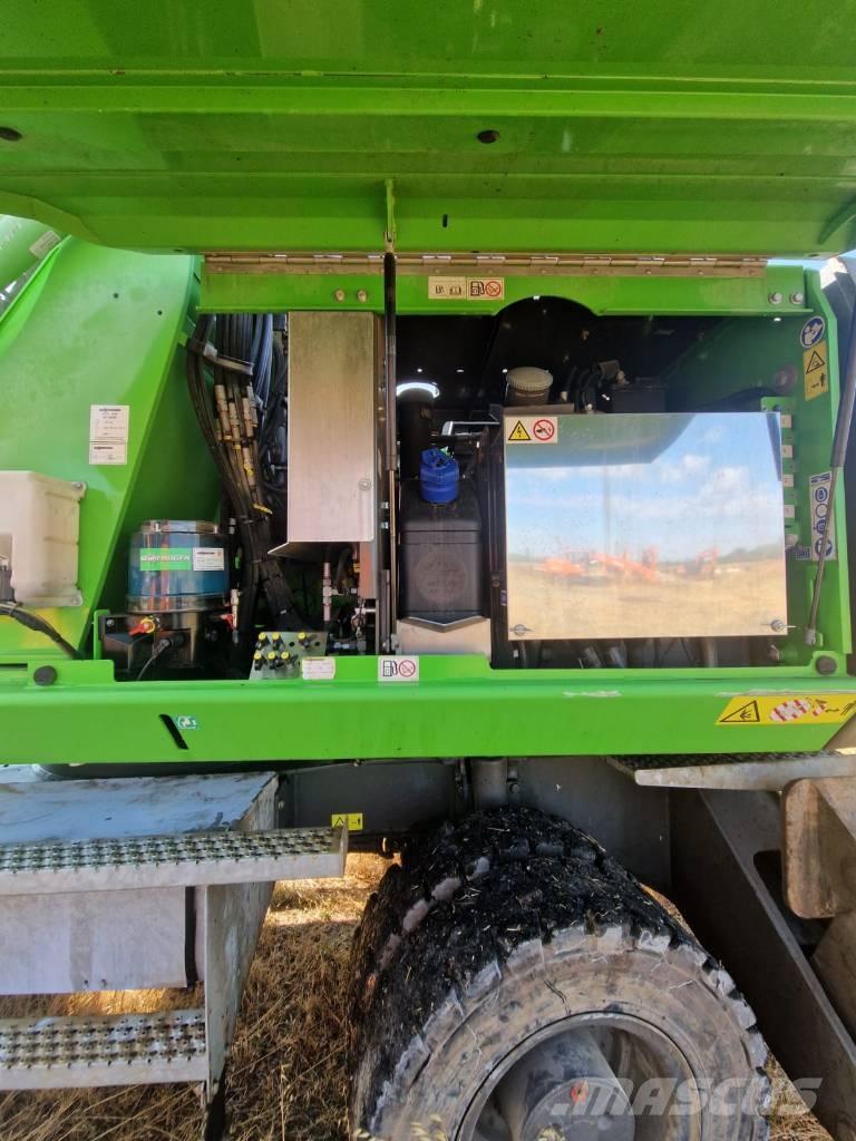Sennebogen 821 E Pelle sur pneus