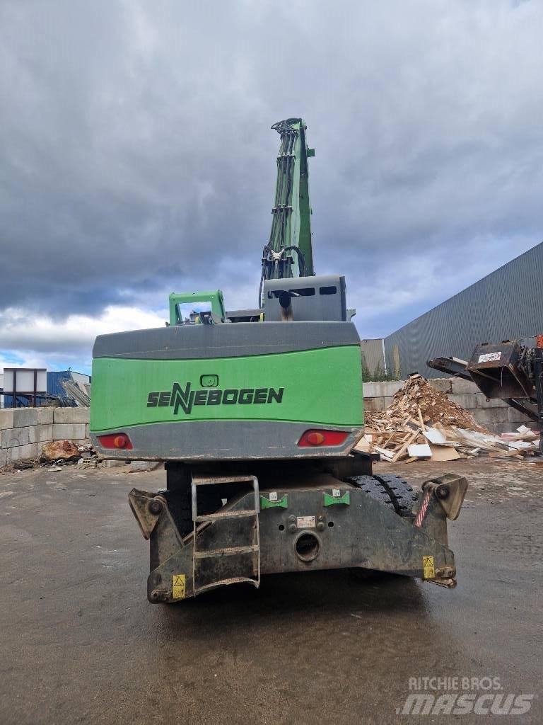 Sennebogen 821 E Pelle sur pneus
