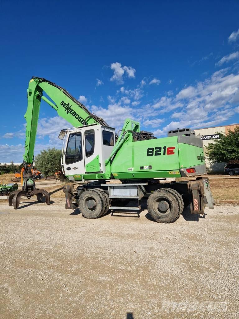Sennebogen 821 E Pelle sur pneus