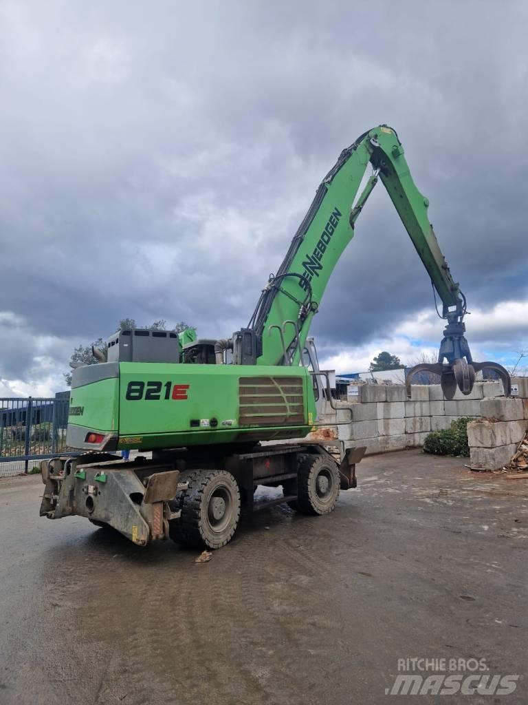 Sennebogen 821 E Pelle sur pneus