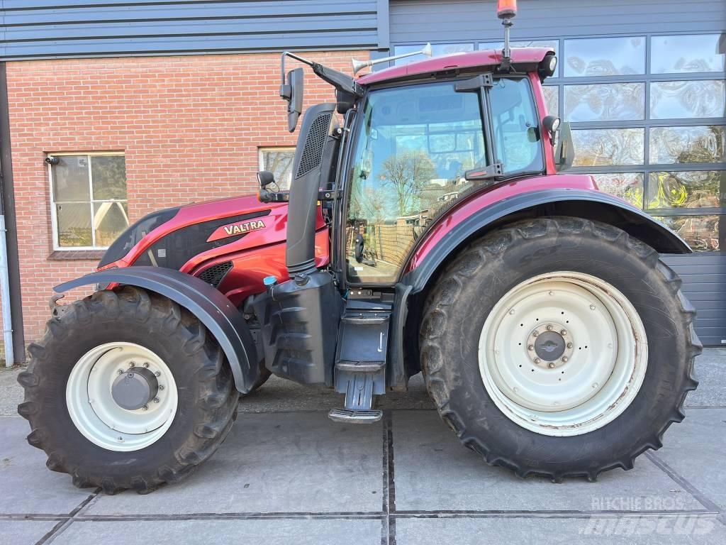 Valtra T 174 Versu Tracteur