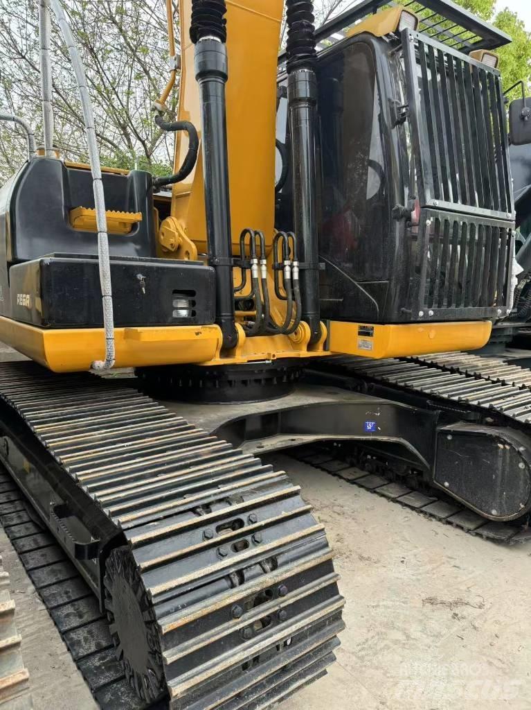 CAT 320 D Pelle sur chenilles