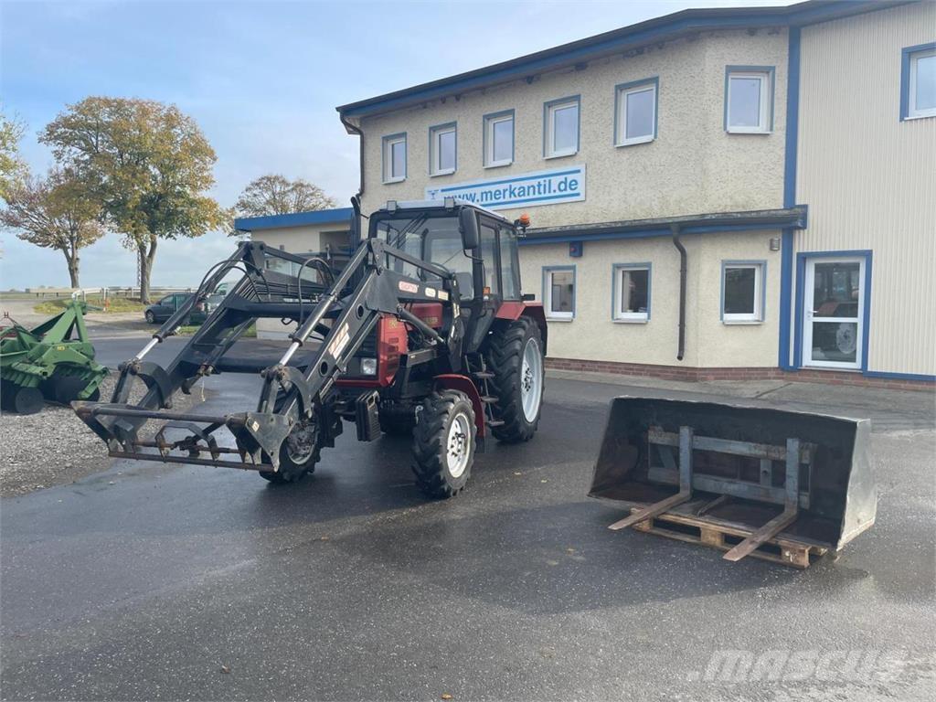 Belarus MTS 820 + FL Tracteur