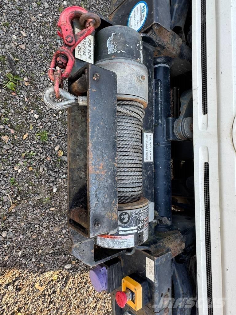 Mercedes-Benz unimog Camion nacelle