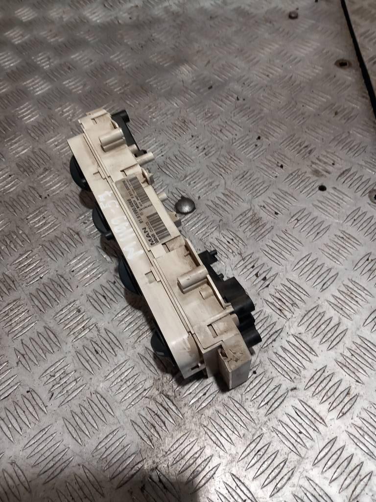 MAN TGM  81619906068 Cabines