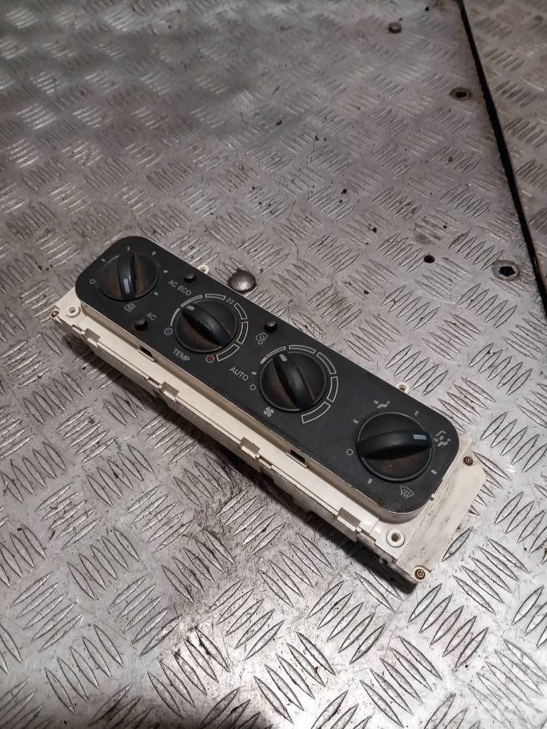 MAN TGM  81619906068 Cabines