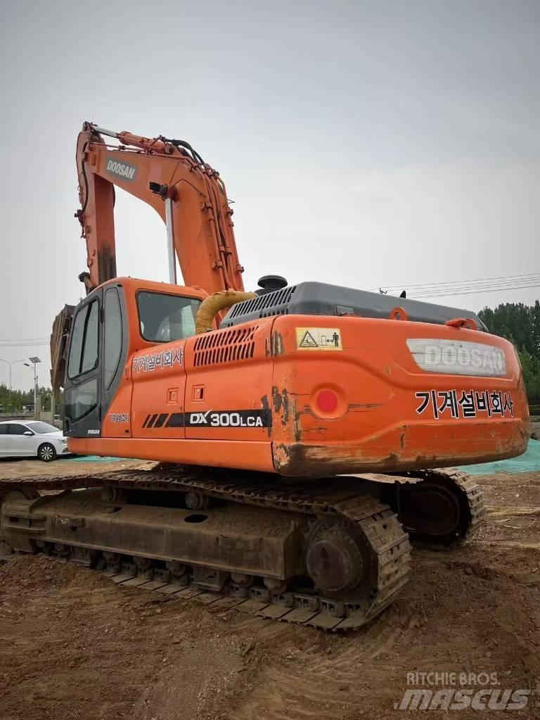 Doosan DX300LCA Pelle sur chenilles
