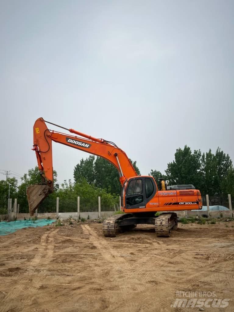 Doosan DX300LCA Pelle sur chenilles